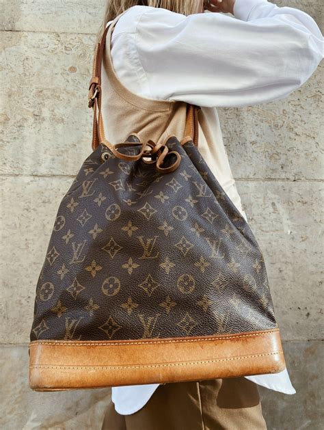 louis vuitton drawstring dust bag|louis vuitton petit noe bag.